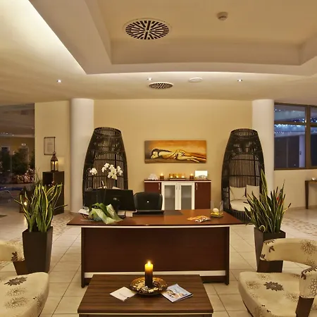 La Marquise Luxury Complex Φαληράκι