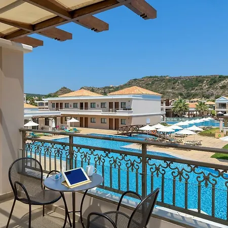 Θέρετρο La Marquise Luxury Complex Φαληράκι