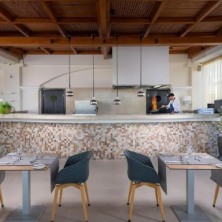 La Marquise Luxury Complex